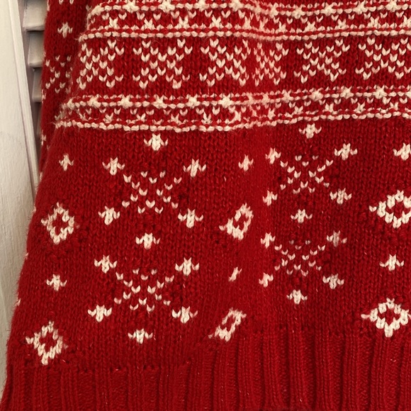 American Eagle Fair Isle Winter Sweater - Picture 3 of 5